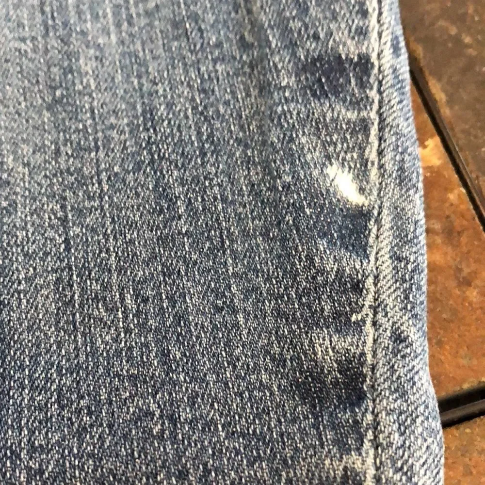 Eddie Bauer Curvy Straight Leg Jeans in Medium Wash size 12